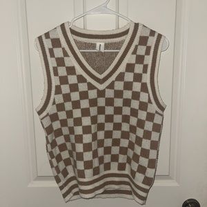 Brown oversized sweater vest